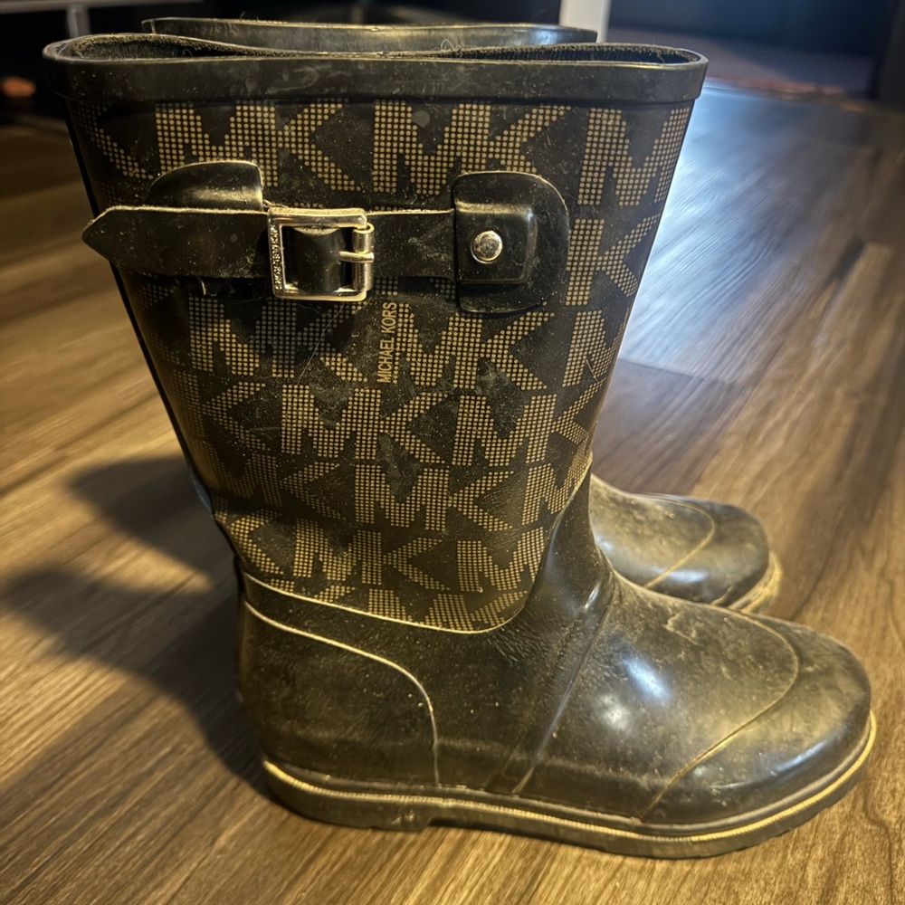 Michael Kors Rain Boots - Picture 2 of 2